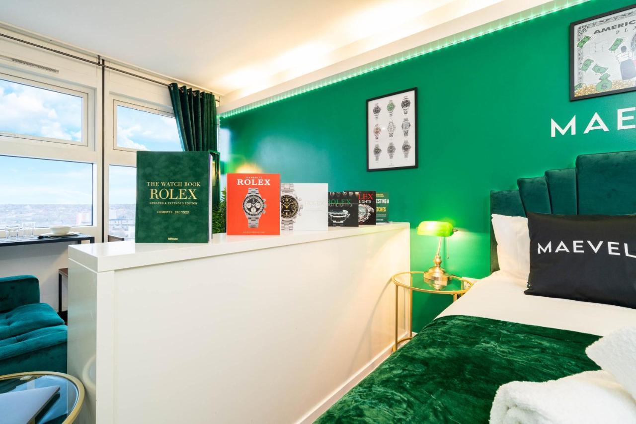 Maevela Apartments - Top Floor Rolex Themed Studio Apt Inside The Cube, Mailbox - Free Netflix & Wifi Birmingham Exteriér fotografie